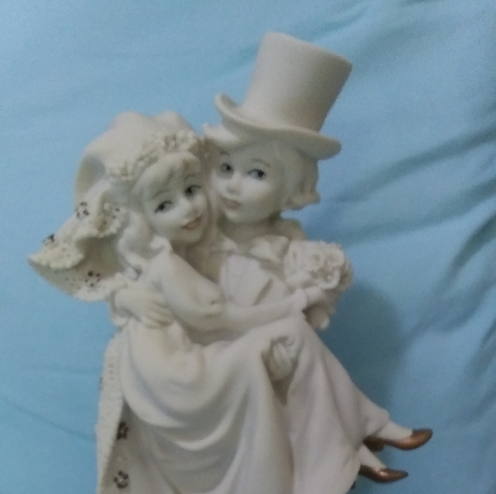 Giuseppe Armani Collectable Figurine